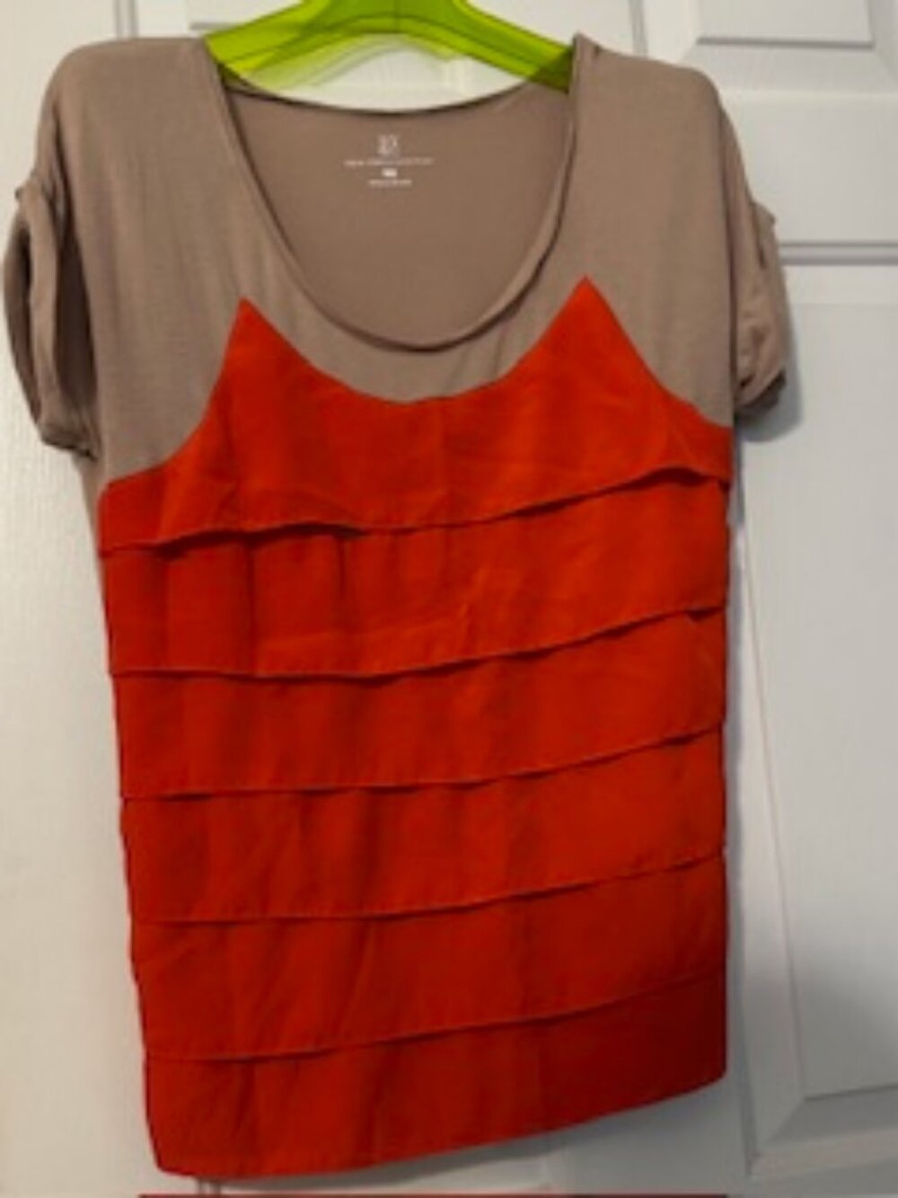 Taupe, orange/red, unique, short sleeved top Sz S